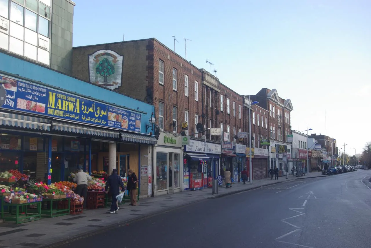 Shops and on-street parking on Slough High Street